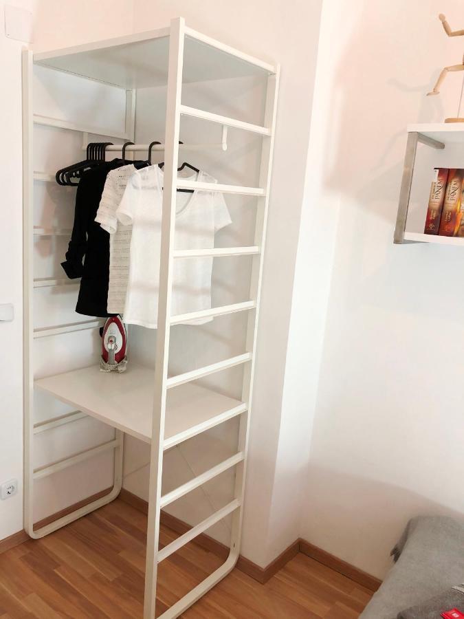 Apartament "Be My Guest" Near Metro Station! Wiedeń Zewnętrze zdjęcie