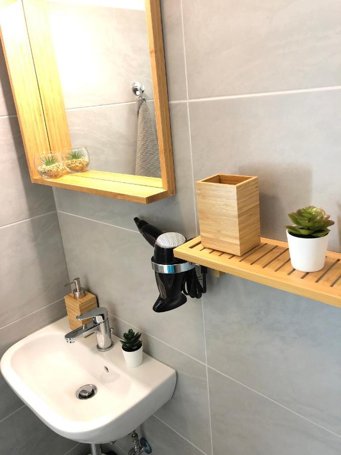 Apartament "Be My Guest" Near Metro Station! Wiedeń Zewnętrze zdjęcie