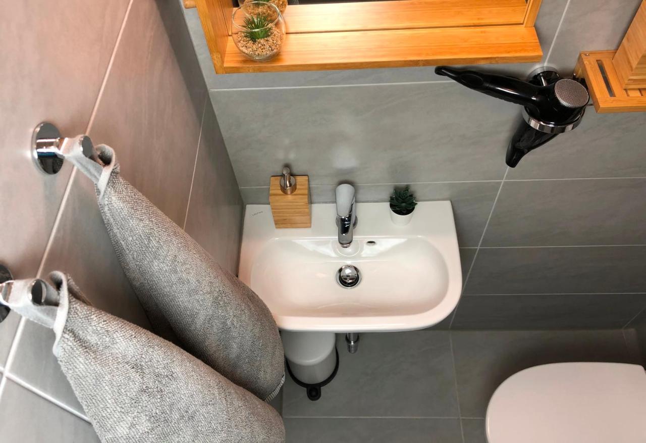 Apartament "Be My Guest" Near Metro Station! Wiedeń Zewnętrze zdjęcie