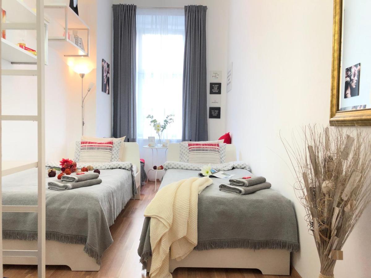 Apartament "Be My Guest" Near Metro Station! Wiedeń Zewnętrze zdjęcie