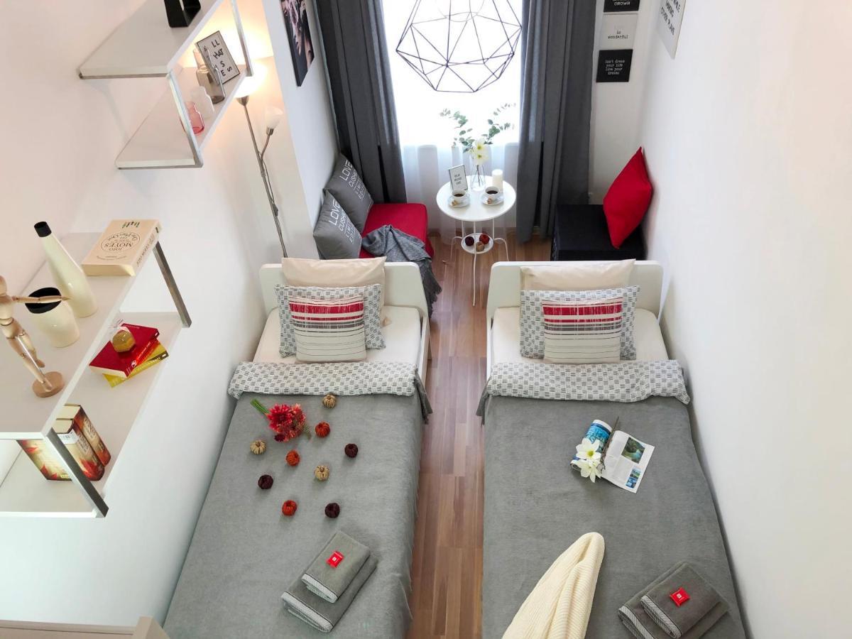 Apartament "Be My Guest" Near Metro Station! Wiedeń Zewnętrze zdjęcie